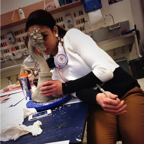 Meet your Posher, Julia - Picture 3 of 4